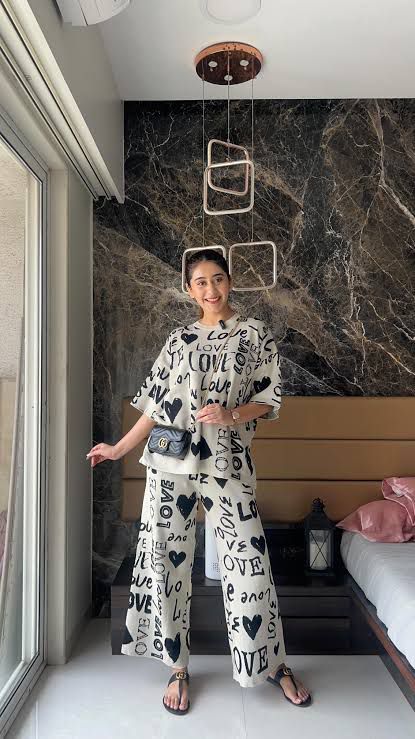 Drop Shoulder Printed Casual Suit – Relaxed Fit, Stylish Design, and Comfortable Fabric