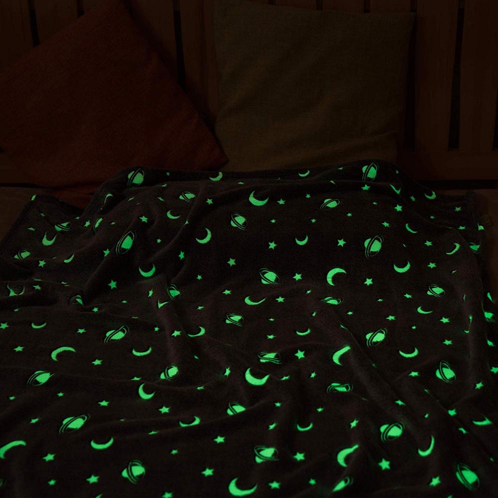A special night of sleep for little ones with Magic Glow Blanket for Kids